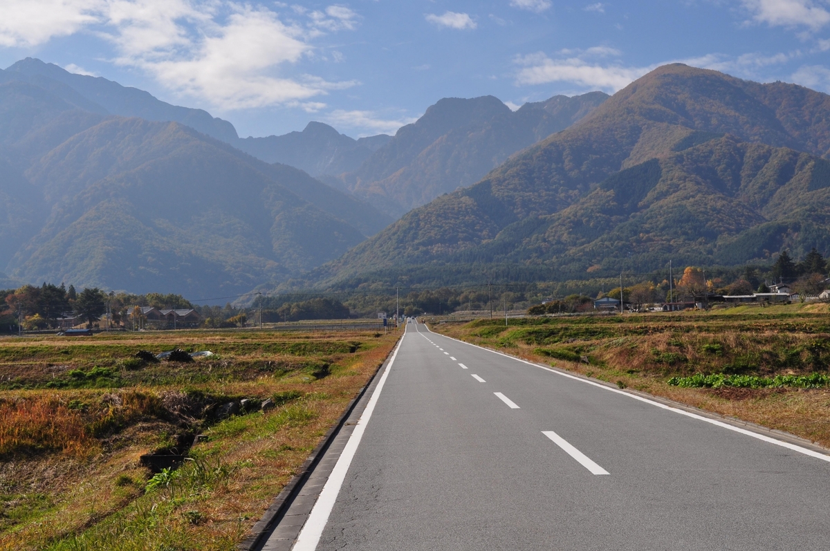 長坂で中古リノベ：北杜市移住の「買う・直す」の判断基準