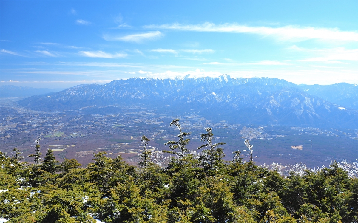 北杜市の「冬の朝」はなぜあんなに美しいのか？春の今こそ考える、寒さを楽しむ家の条件